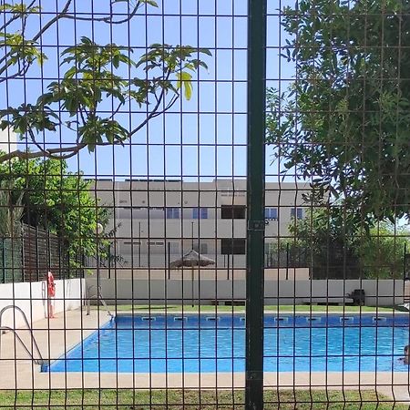 Habitaciones En Casa Compartida Retamar Almería Zewnętrze zdjęcie