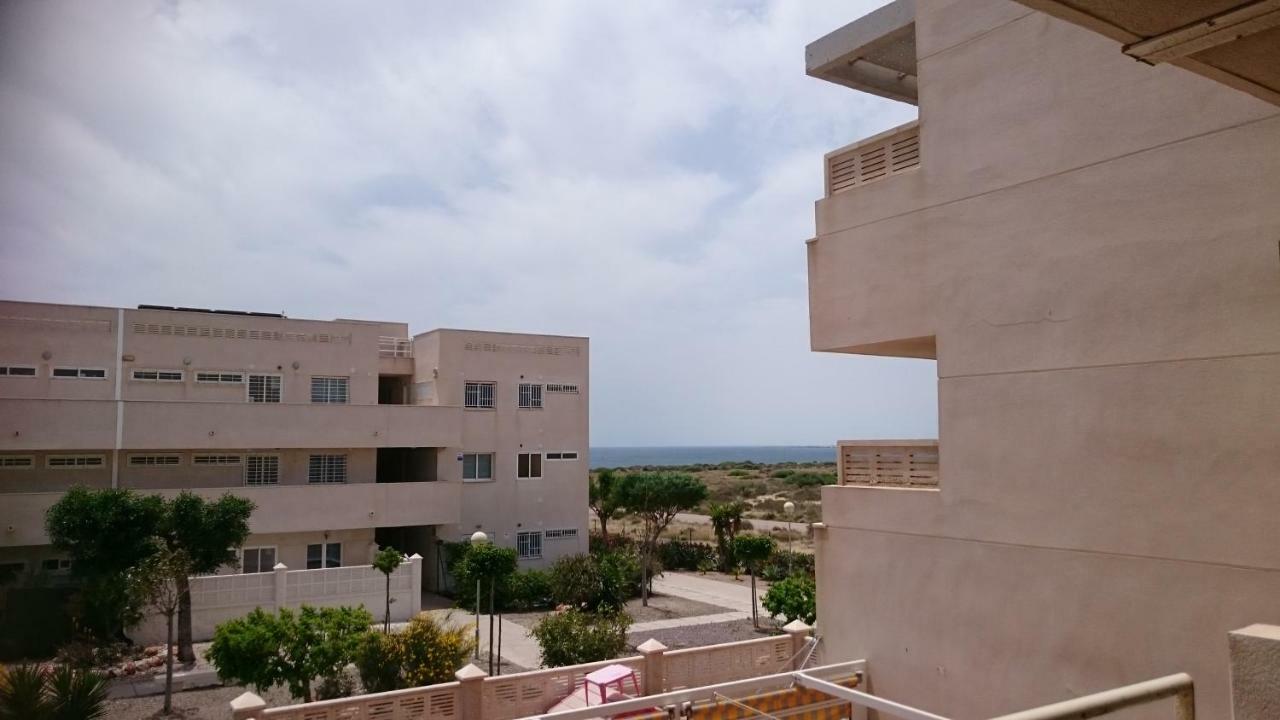 Habitaciones En Casa Compartida Retamar Almería Zewnętrze zdjęcie