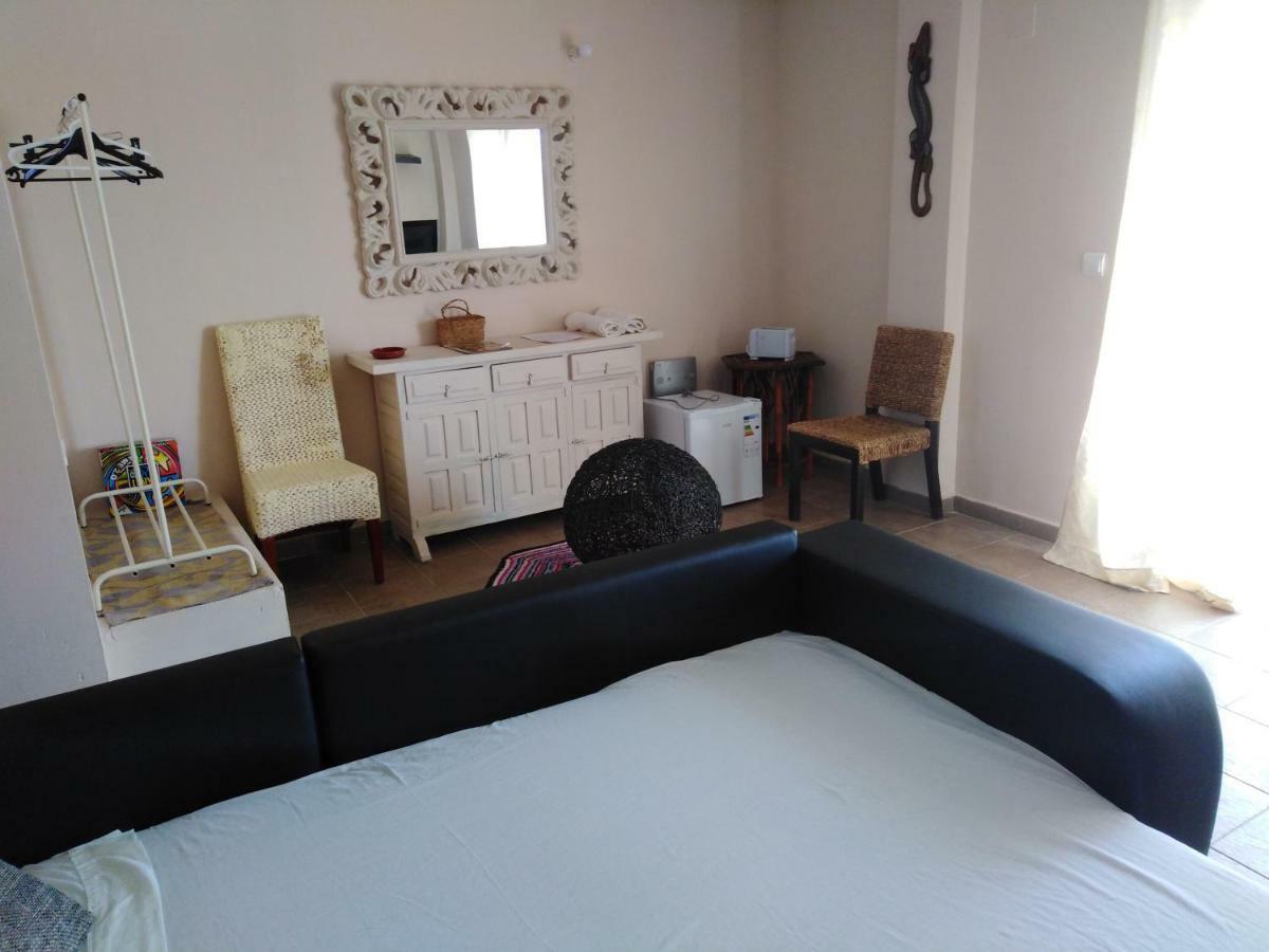Habitaciones En Casa Compartida Retamar Almería Zewnętrze zdjęcie